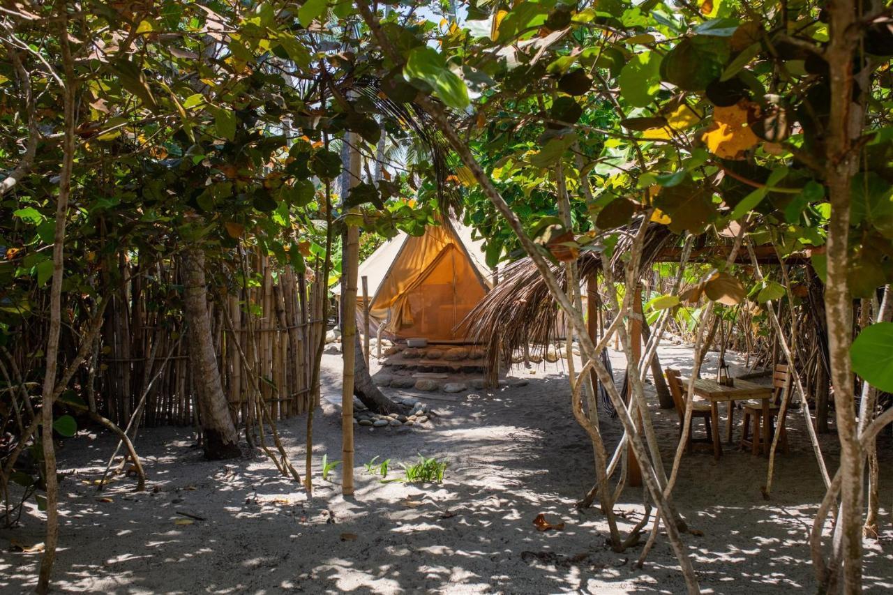 Lote 10 Glamping Hotel Guachaca Buitenkant foto